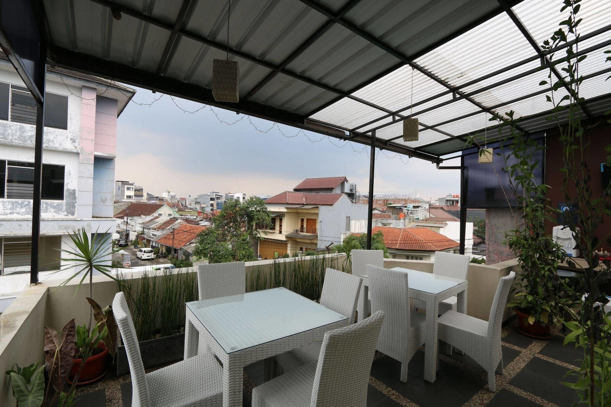 Hotel Bantal Guling Pasar Baru Bandung Zewnętrze zdjęcie
