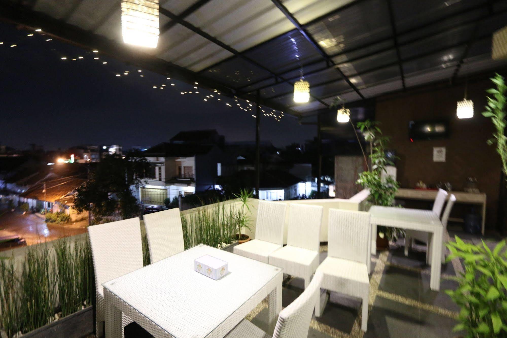 Hotel Bantal Guling Pasar Baru Bandung Zewnętrze zdjęcie